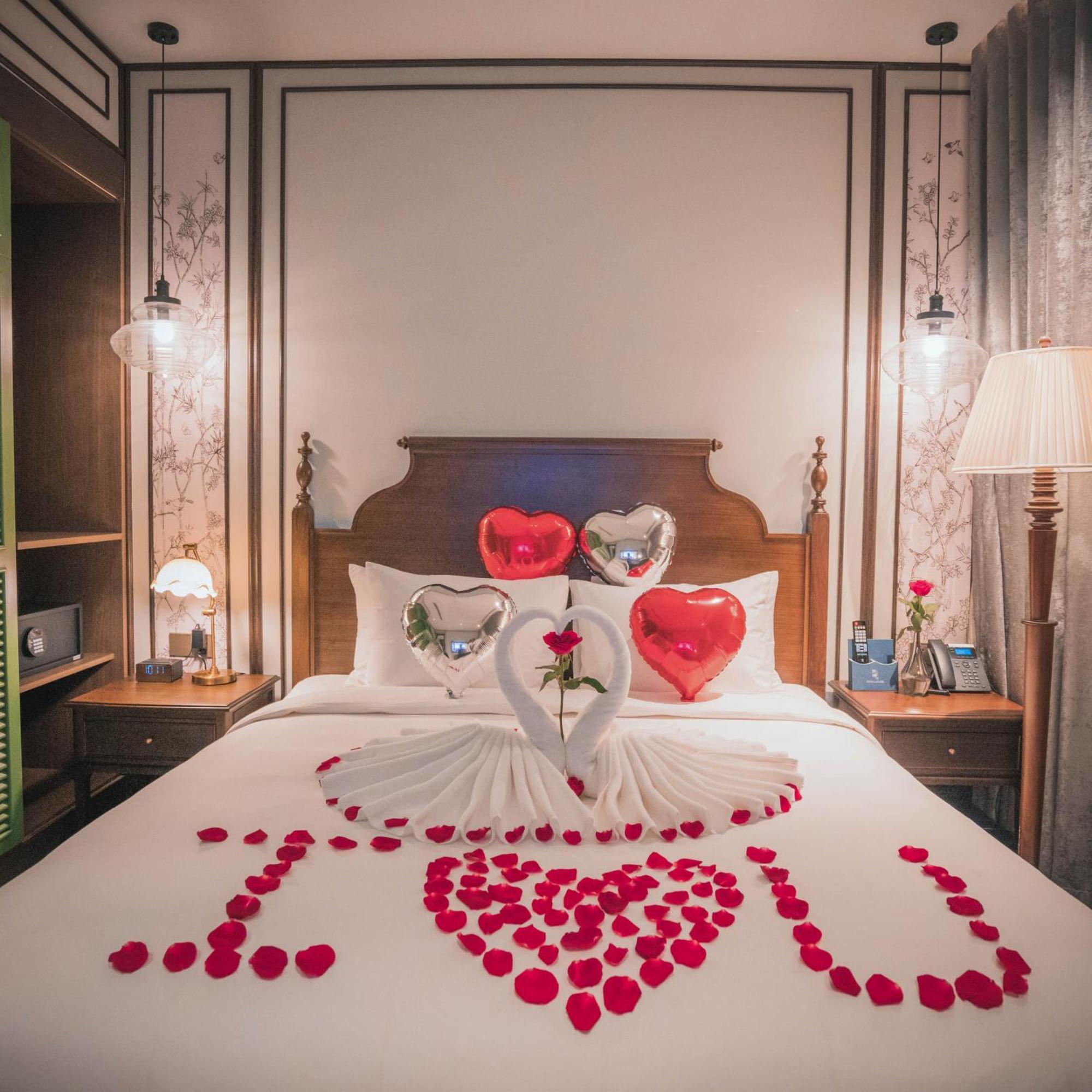 Hotel Regal Collection House Duong Canh Exterior foto